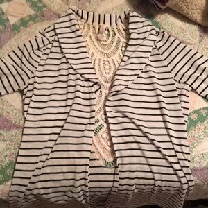 Short sleeve cardigan
